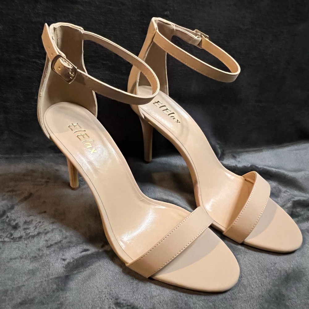 ElElax Nude Heels